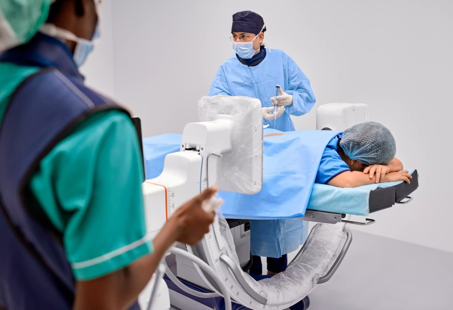 Мобильная C-дуга Philips Zenition 30 с плоским детектором